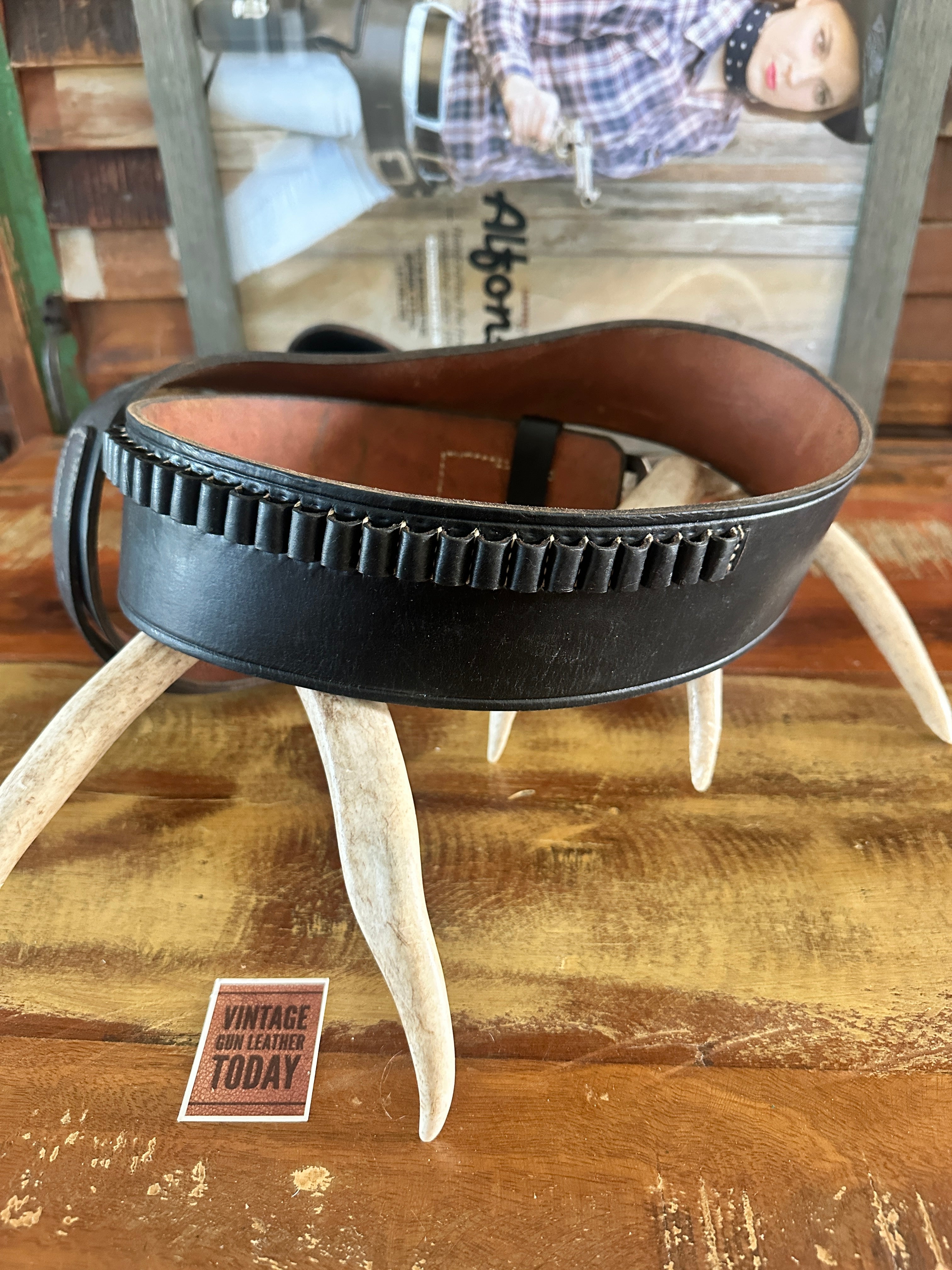 Alfonsos A7 Leather Western Fast Draw Gun Belt Holster For Colt .22 SA ...