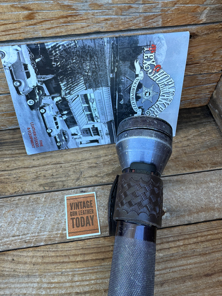 Tex Shoemaker Plain Brown Basket Flashlight Holder C 1 1/2" Diameter Light