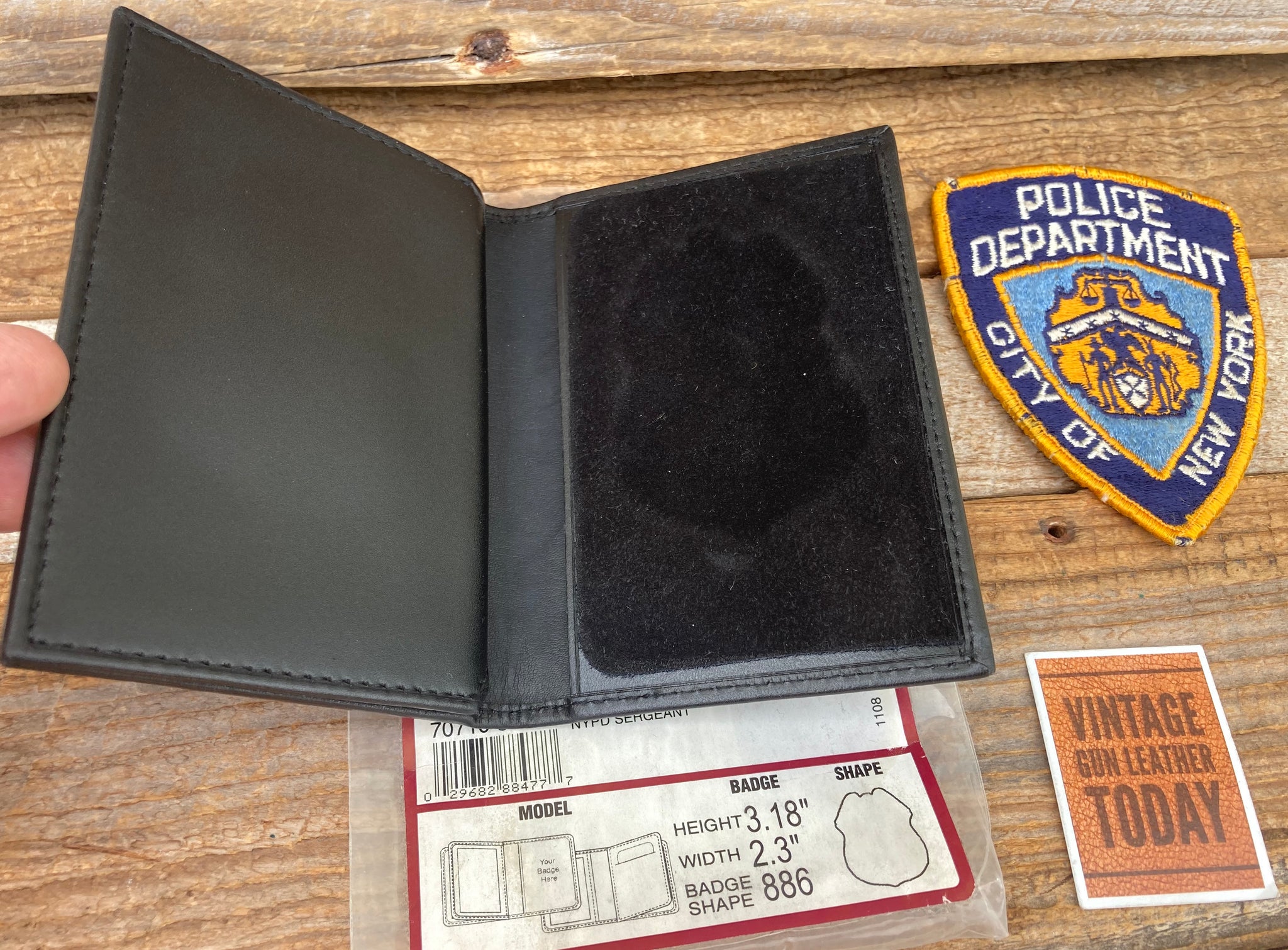 thumbnail image 2 of Police Sergeant Badge Wallet - Black Leather - Fits NYPD NJ Agencies - Cutout B1759 2 of 6