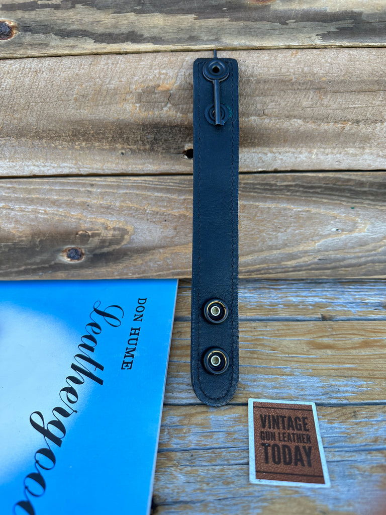 Don  Hume Clarino Parade Gloss Black 1" Belt Keeper Brass Snaps / Handcuff Key