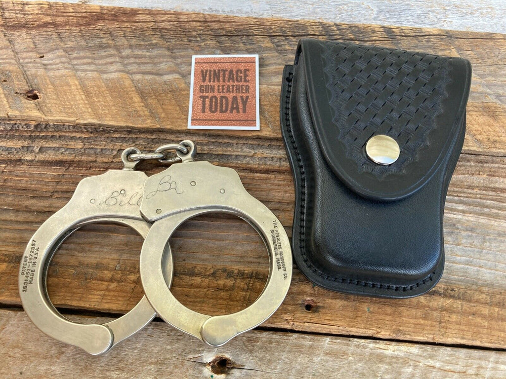 Earl Ginn Black Basketweave Leather Cuff Case For Standard Police Chain Handcuff