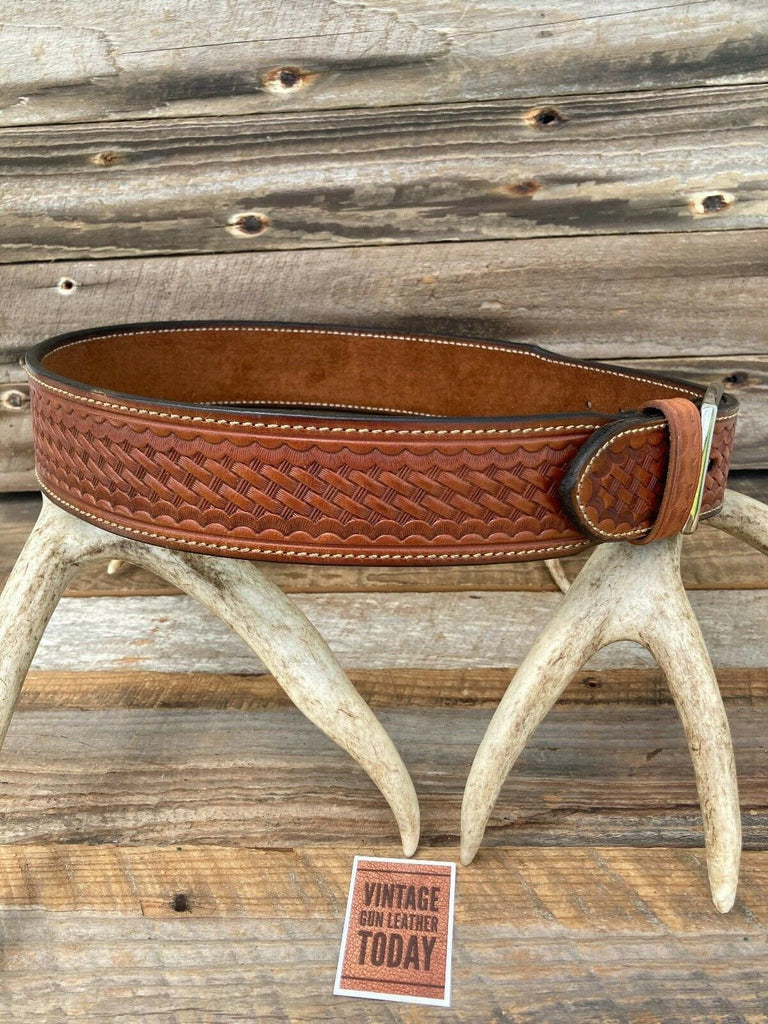 Alfonsos Hand Stamped Leather Suede Lined Pistol Gun Belt Size 32 Western
