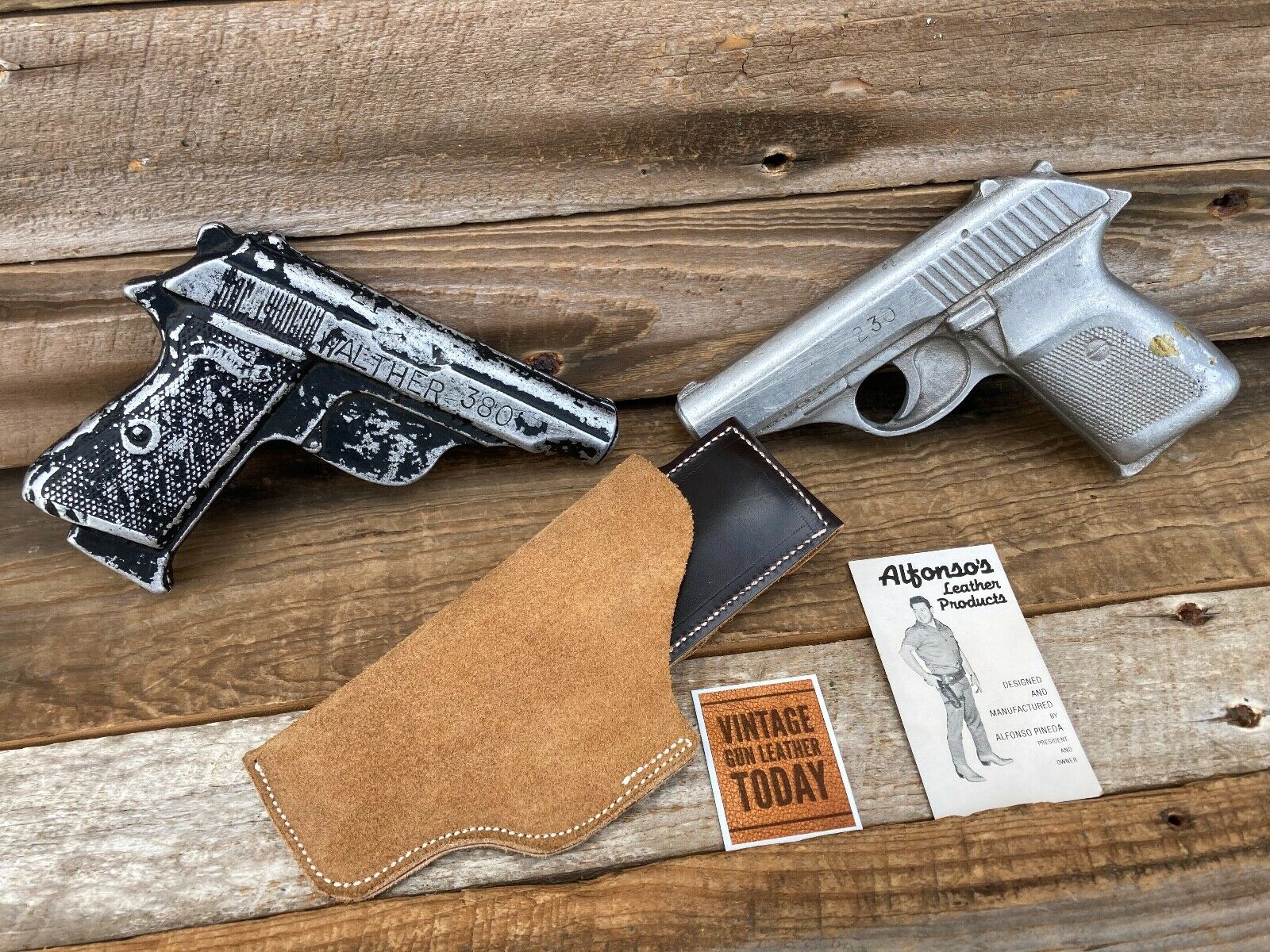 Étui cuir pour le pistolet Walther PPK 7,65 DENIX - EBR24PPK001 Étui cuir pour le pistolet Walther PPK 7,65 DENIX - EBR24PPK001